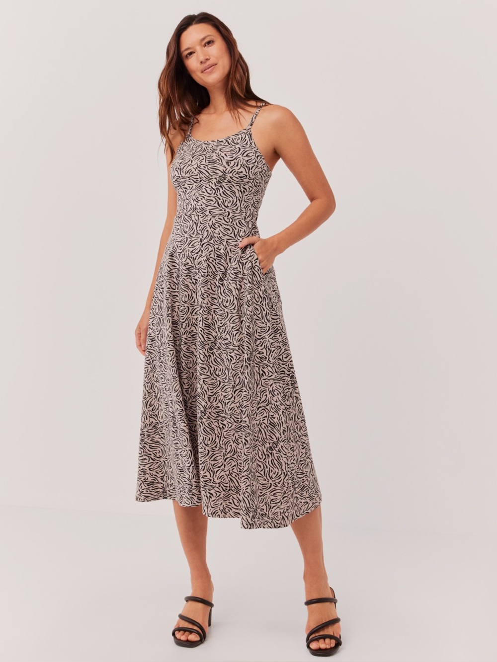 ‼️EUC: Pact Organic Fit & Flare Black & Cream Midi Dress - XXL
